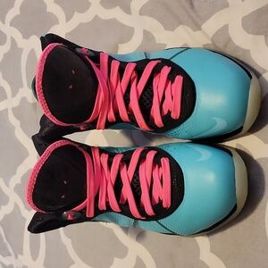 Lebron 8 South Beach Men's size 9.5